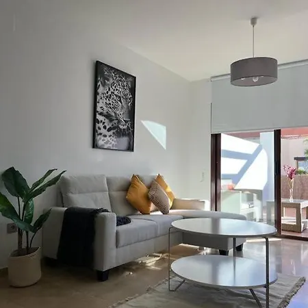 La Milla De Oro Apartment